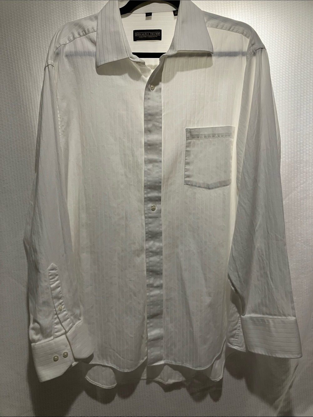 Men's White Long-Sleeve Dress Shirt with Chest Pocket